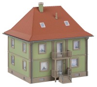 Dom mieszkalny, ul. Kościelna 5, skala H0, Faller 130682