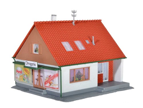 Domek jednorodzinny ze sklepem, skala H0, Kibri 38720