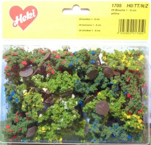 Kolorowe krzaki 28 szt, wys. 1 - 6 cm, Heki 1705