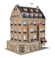 Kamienica z restauracją i oświetleniem, skala H0, Vollmer 43781
