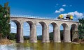 Wiadukt kamienny 1 torowy z filarami, skala H0, Kibri 39724