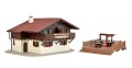 Alpejski zajazd z drewnianym tarasem, skala H0, Vollmer 43960