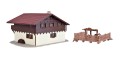 Alpejski zajazd z drewnianym tarasem, skala H0, Vollmer 43960